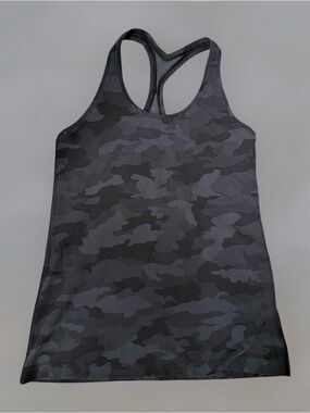 Lululemon camo tank